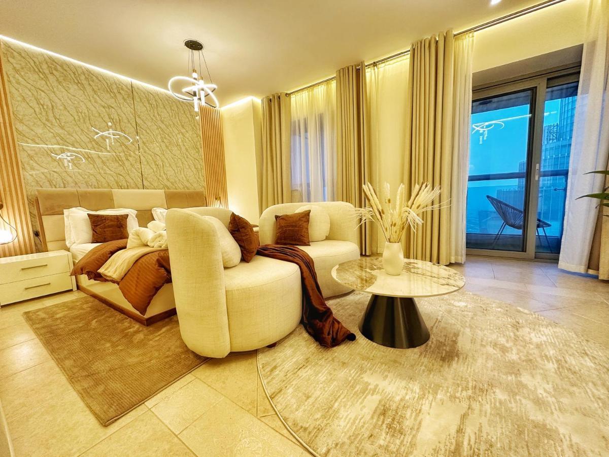 Life Above Clouds Apartment ดูไบ ภายนอก รูปภาพ