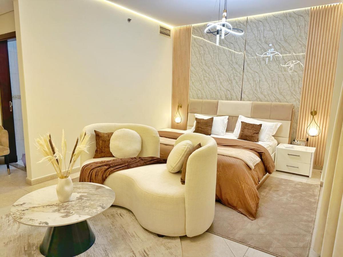 Life Above Clouds Apartment ดูไบ ภายนอก รูปภาพ