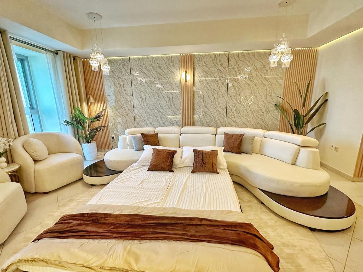 Life Above Clouds Apartment ดูไบ ภายนอก รูปภาพ