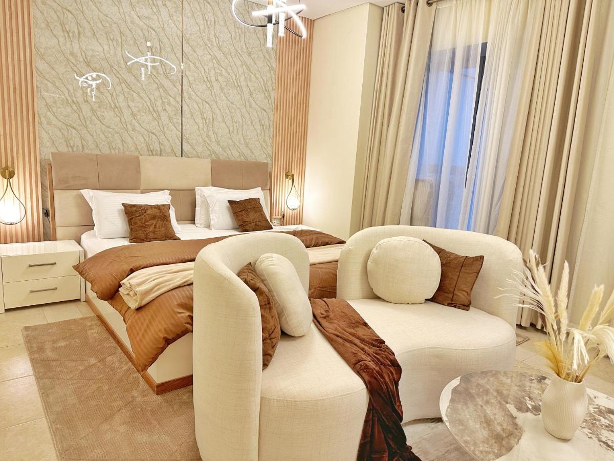 Life Above Clouds Apartment ดูไบ ภายนอก รูปภาพ